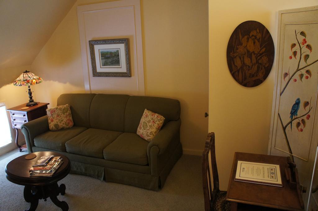 Maplecroft Bed & Breakfast 바레 객실 사진