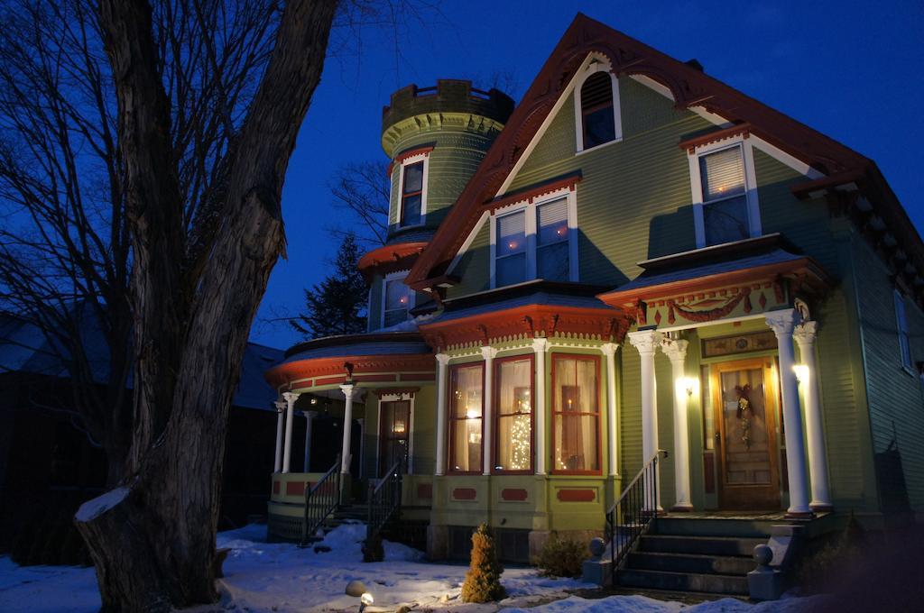 Maplecroft Bed & Breakfast 바레 외부 사진