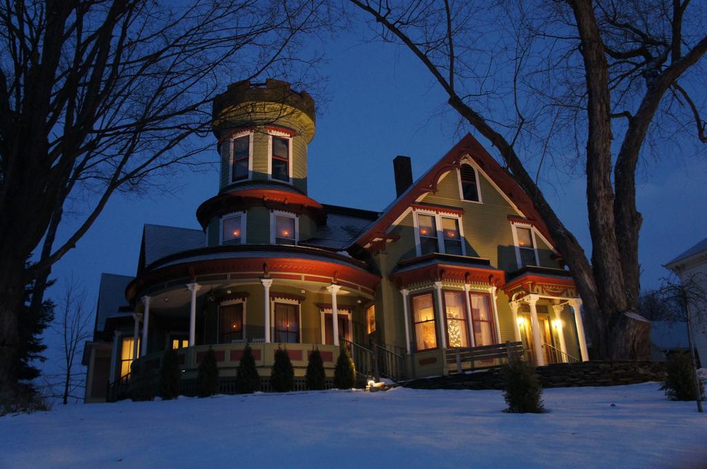 Maplecroft Bed & Breakfast 바레 외부 사진