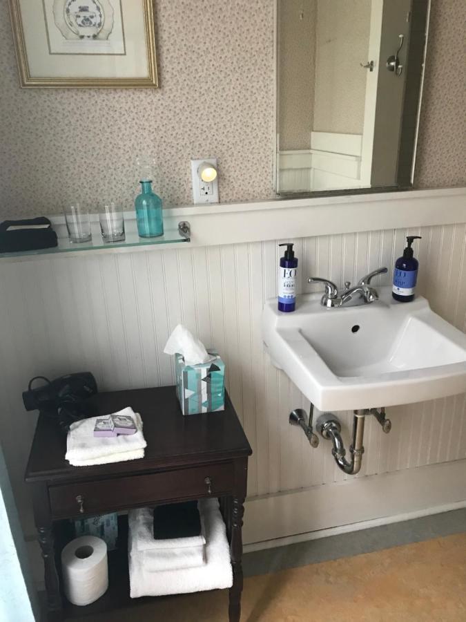 Maplecroft Bed & Breakfast 바레 외부 사진